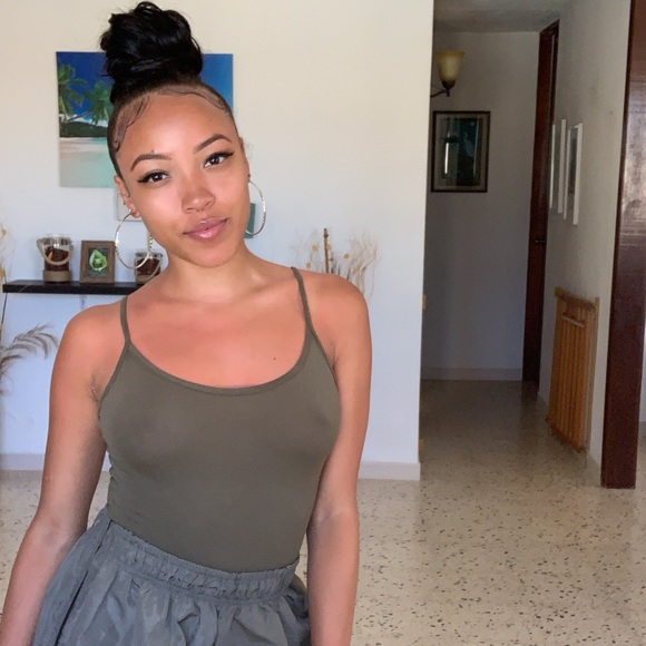 Meet your Posher, Brianna - Picture 3 of 7